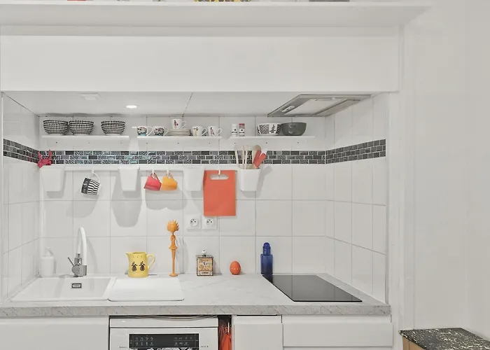 Le Nid Colore Et Lumineux Apartment