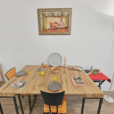 Apartament Le Nid Colore Et Lumineux